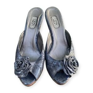 Salpy Vintage Peep Toe Heels Navy Blue Textured Leather Rose Accent Slipon USA 9